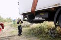 LKW faehrt in den Rhein Langel Hitdorf Faehre P562